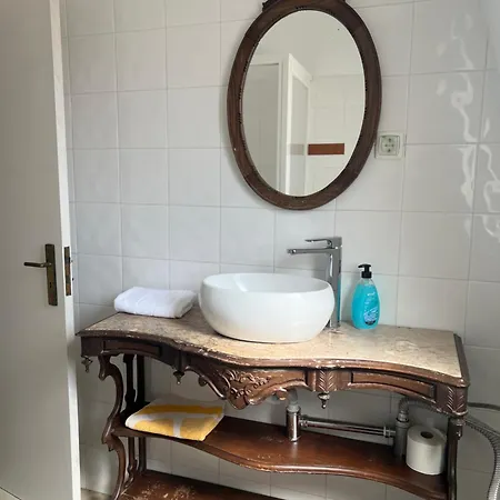 Appartamento Open Trace 2 Bedroom Located Centeral Lisbona