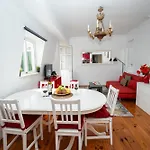 2-bedroom With Open Terrace In アパート リスボン